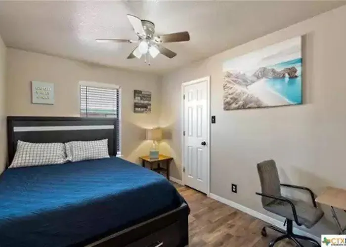 Cozy 3bd/2bath Staycation Near Hood